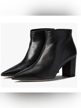NWOT Stuart Weitzman ankle Boots